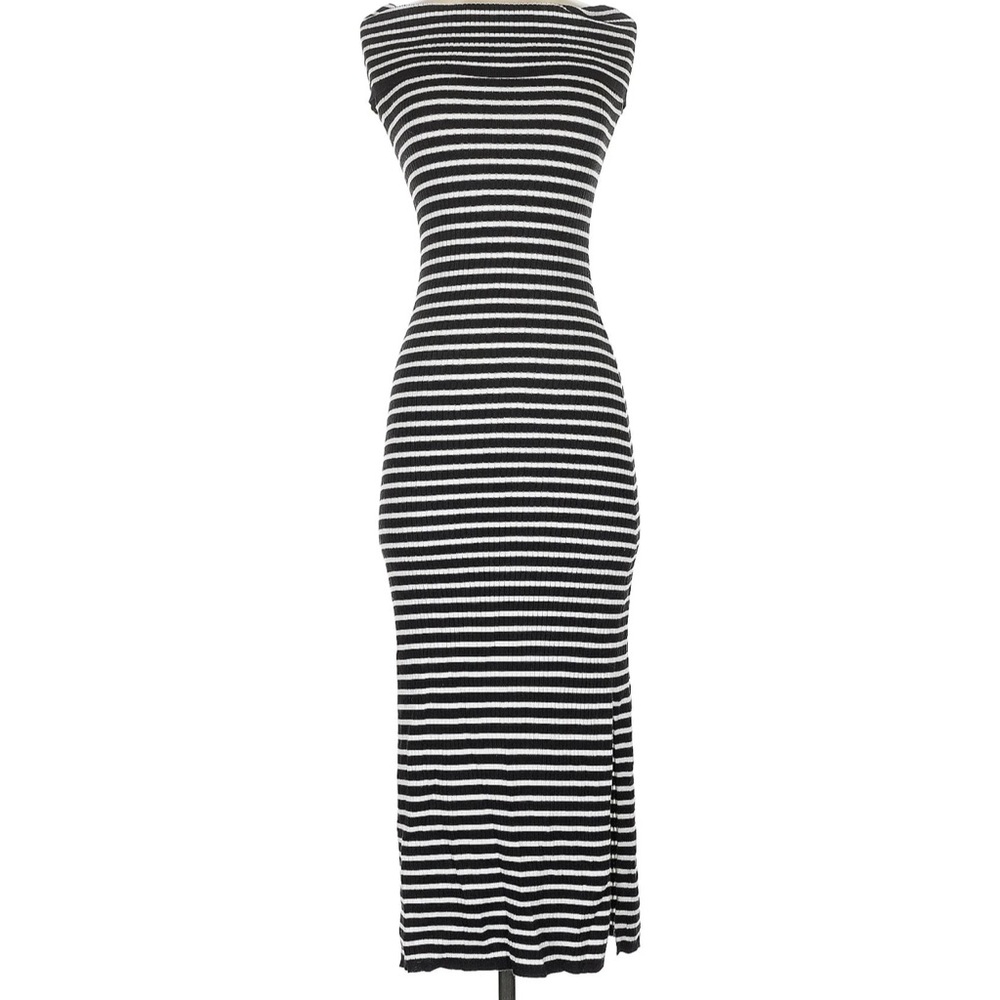 Chic Off-Shoulder Striped Maxi Dress